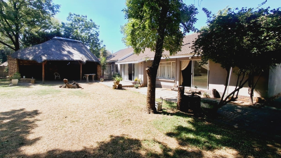 5 Bedroom Property for Sale in Sasolburg Ext 4 Free State